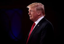 Trump Seeks Delay in China Visit Amid Iran War Tensions