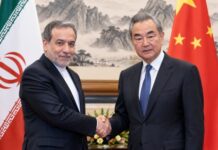 China Encourages Iran-US Economic Talks During Wang Yi, Iranian Minister Meeting